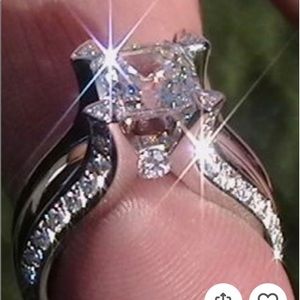 New silver magnificent engagement ring